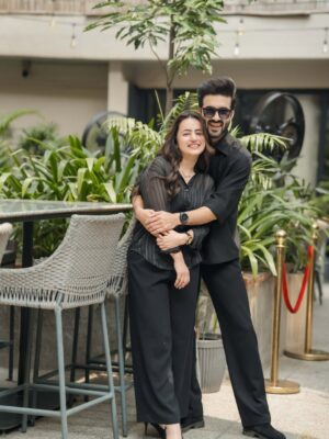 Jyotika Dilaik Instagram - Hum tere pyar me sara aalam kho baithe hain❤️ @jyotikadilaik #vedu ❤️
Ps. Birthday Bash @rohinidilaik
📷 @thesmartclicks
.
.
.
#jyotikaandrajat #ratika #rajatsharmavlogs #love #together #couplegoals #blacklove #jyotikadilaik #birthday