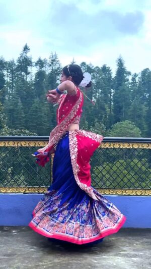 Kaamini Chaube Instagram - Ghar more Pardesiya ❤️ 
.
.
.
.
.
.
.
.
.
.
.
.
.
.
.
.
#shorts #trending #dance #viral