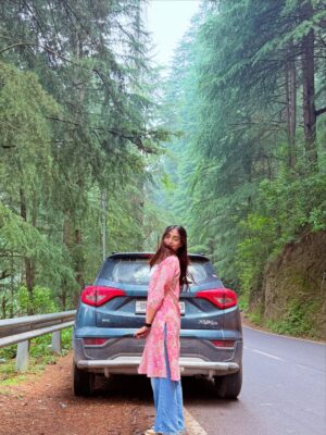 Kaamini Chaube Instagram - Somewhere between the pines and my playlist 🎶🌲
.
.
.
.
.
.
.
.
.
.
.
#RoadTripMood #lohaghat #NatureVibes #MountainMagic #posts #pine #photo #photoshoot