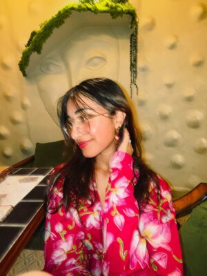 Kaamini Chaube Instagram - Blooming in little moments 🌸💗
.
.
.
.
.
.
.
.
.
.
.
.
.
.
.
.
.
#posts #picture #SoftVibes #FloralMood #CafeDiaries #AestheticVibes #GoldenGlow #SimpleJoys #BloomingMoments #SmilesThatShine #PeacefulMind