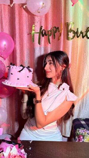 Kaamini Chaube Instagram - Another 365 days… but this one is all mine 💫❤️
.
.
.
.
.
.
.
.
.
.
.
.
.
.
.
#BirthdayVibes #Another365Days #ChapterBegins #MyDayMyWay #GratefulHeart #BirthdayMood #LifeUpdate #BirthdayFeels #NewChapter #BirthdaySpecial #BirthdayReel #BirthdayGlow #BirthdayGirl #GratitudePost #BirthdayCelebrati