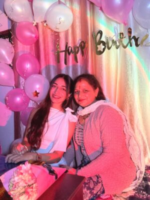 Kaamini Chaube Instagram - Celebrating me today 💕✨ grateful for the lessons, the love, and the glow that keeps getting better every year 🌺 #BirthdayGirl
.
.
.
.
.
.
.
.
.
.
.
.
.
.
.
.
.
.
.
.
.
.
#BirthdayVibes #GratefulHeart #ChapterNew #ShiningBright #PositiveEnergy #GlowUp #SelfLoveJourney #CakeAndCandles #AnotherYearWiser #BirthdayMagic #GoodVibesOnly #BlessedAndGrateful #BirthdayMood