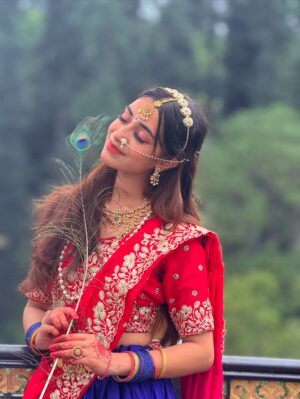 Kaamini Chaube Instagram - Radhe Radhe 🦚❤️🪷
.
.
.
.
.
.
.
.
.
.
.
.
.
.
.
#RadhaRani #RadheRadhe #DivineVibes #VrindavanVibes #RadhaKrishna #SpiritualVibes #RadhaAesthetic #EternalLove #photo #Look #makeup #IndianCulture #TraditionalVibes #RadhaKrishnaLove #DivineBeauty #EthnicVibes #RadhaPrem #DesiVibes #RadhaBhakti #CultureAndTradition #RadhaKrishnaForever