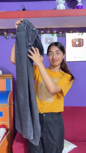 Kaamini Chaube Instagram - Old jeans ko New bana diya ❤️😍 
.
.
.
.
.
.
.
.
.
.
.
.
.

#reels #trending #minivlog #viral