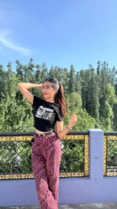 Actress Kaamini Chaube HD Photos and Wallpapers August 2025
