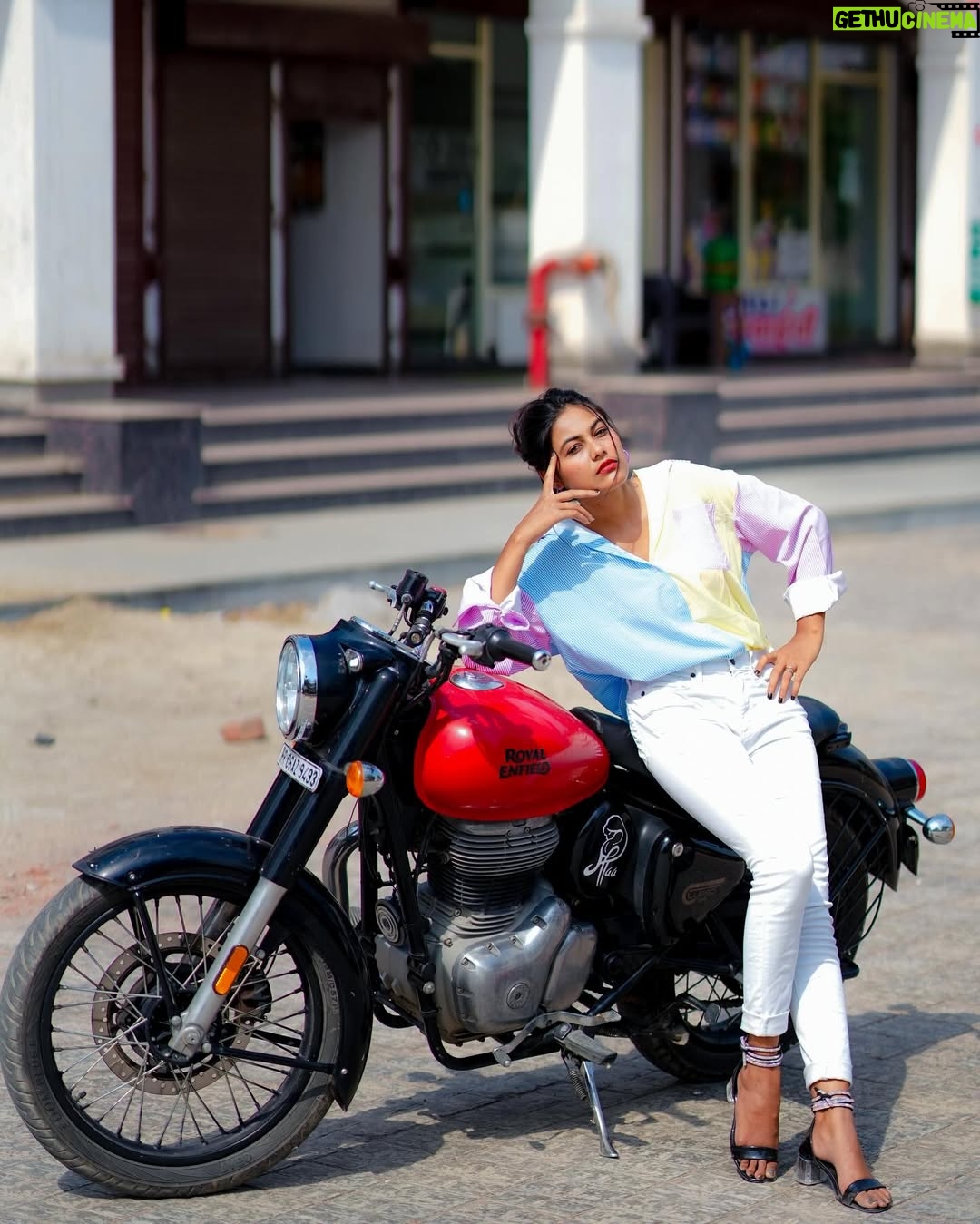 Kajal - 10K Likes - bullet lover❤️‍🩹