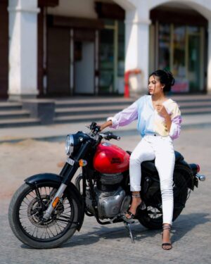 Kajal Instagram - bullet lover❤️🩹