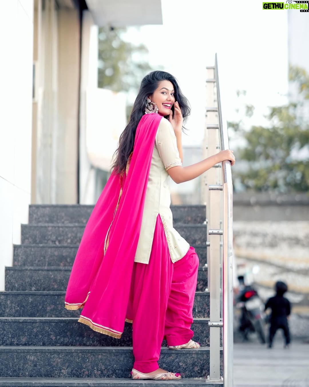 Kajal - 9.7K Likes - 🩷🩷