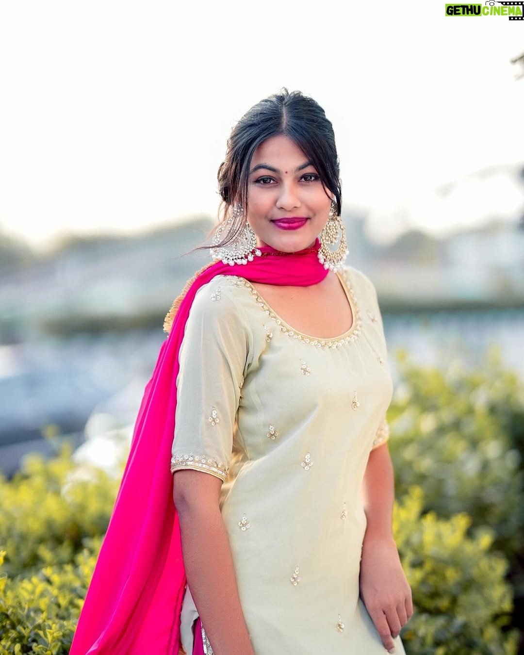 Kajal - 9.7K Likes - 🩷🩷