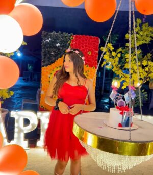 Kajal Jaiswal Instagram - All abt my birthday bash 🥂❤️
.
.
#picoftheday #birthdaypictures #instapicture #birthday2024