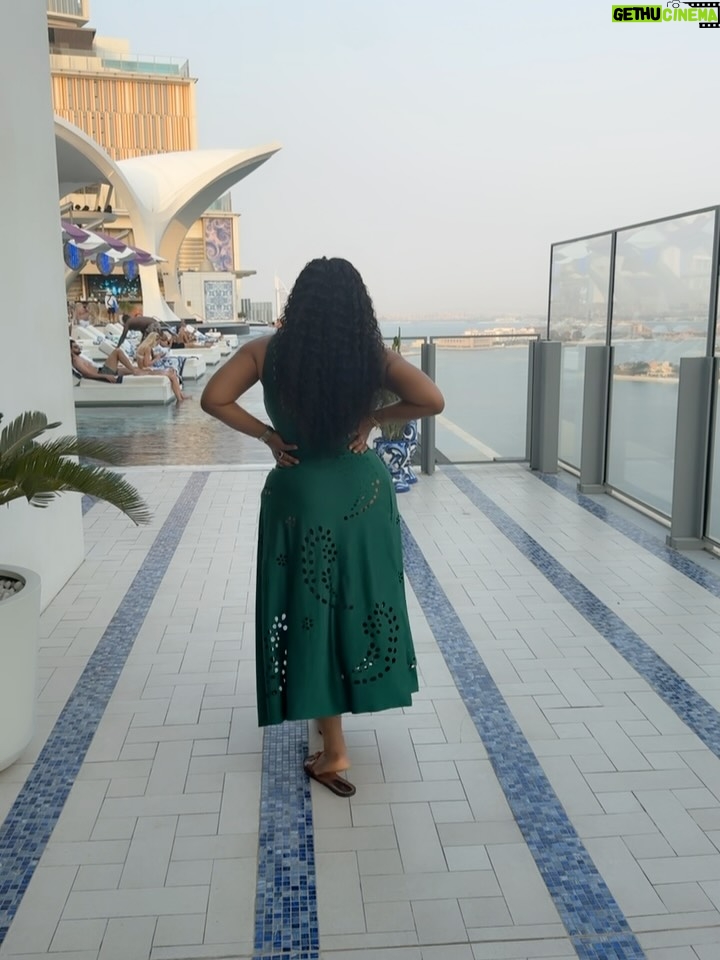 Kajala Masanja - 75.8K Likes - Don’t let the number fool you, I’m just getting finer with time. 42 never felt so fabulous 😘 Happy birthday to me 🎂🍾