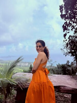 Kamiya Jani Instagram - Sun-kissed moments, salty hugs & memories that’ll last a lifetime 🌴☀️

Seychelles gave us more than just stunning views — it gave us time to slow down, hold hands a little longer, laugh a little louder, and simply be together.
Grateful for these days where nothing mattered more than ‘us’. 💛 

#SeychellesDiaries #FamilyFirst #MakingMemories