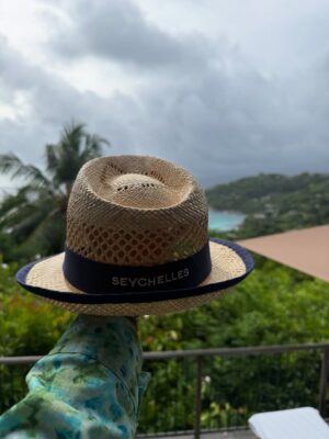 Kamiya Jani Instagram - Sun-kissed moments, salty hugs & memories that’ll last a lifetime 🌴☀️

Seychelles gave us more than just stunning views — it gave us time to slow down, hold hands a little longer, laugh a little louder, and simply be together.
Grateful for these days where nothing mattered more than ‘us’. 💛 

#SeychellesDiaries #FamilyFirst #MakingMemories