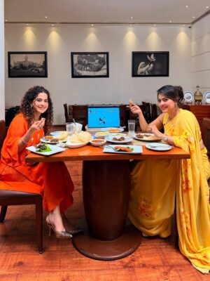 Kamiya Jani Instagram - Here’s who I shared meals and stories with on @curly.tales in July

Almost all videos crossed 1 mn ♥️ thanks to your love #grateful 

The OG Khalnayak @duttsanjay 
Coming for the fourth time @kajol 
Dialogue King @themohanbabu 
Legends @pareshrawalofficial & @shatrughansinhaofficial 
Madhya Pradesh Chief Minister @drmohanyadav51 

#SundayBrunch #CurlyTales #youtube