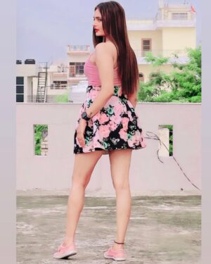 Kanchan Nagar Instagram - 3. "You deserve someone who makes you feel like the otherworldly creature you are. āā š„š