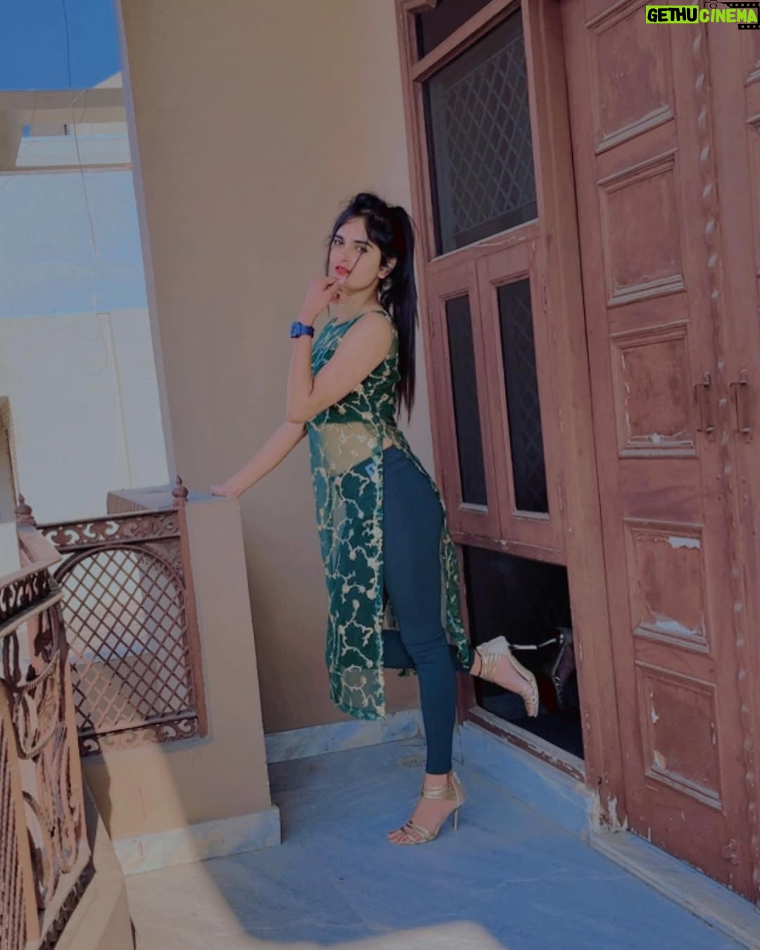 Kanchan Nagar - 18.4K Likes - 💜❤️💫