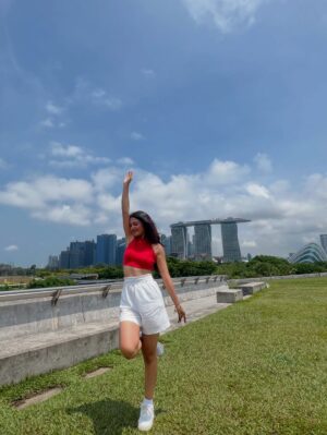 Kanishka Tewari Instagram - Felt so alive here at this moment ā¤ļøāØ
#insta #instapost #instamood #instagram #explore #explorepage #exploremoreŁ #trending #viral #viralpost #fit #fitcheck #outfitoftheday #singapore #singaporediaries #travel #foryou #foryoupage #fypage #fypage #vibewithkanishka_