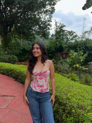 Kanishka Tewari Instagram - Tu mohabbat haiā¤ļø
.
.
.
.
.
#instaphoto #instapost #instamood #instragram #explore #explorepage #exploremoreŁ #viral #viralpost #viralpics #trending #trendingposts #happypictures #ootd #outfits #outfitoftheday #cutefits #fyp #fypage #foryoupage #foryou