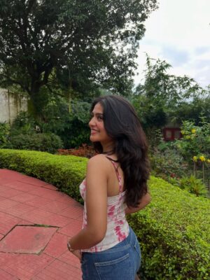 Kanishka Tewari Instagram - Tu mohabbat haiā¤ļø
.
.
.
.
.
#instaphoto #instapost #instamood #instragram #explore #explorepage #exploremoreŁ #viral #viralpost #viralpics #trending #trendingposts #happypictures #ootd #outfits #outfitoftheday #cutefits #fyp #fypage #foryoupage #foryou