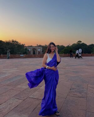 Kanishka Tewari Instagram - š¦āØ
#insta #instapost #instapic #explore #explorepage #exploremoreŁ #viral #viralpic #viralpictures #saree #sareepost #desi #desiaesthetic #indianaesthetics #fyp #fypage #vibewithkanishka_