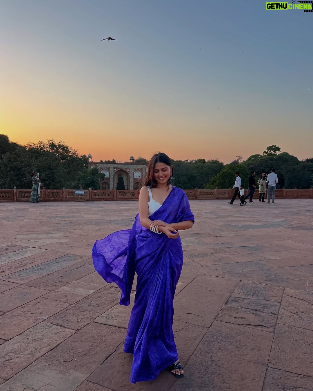 Kanishka Tewari - 2.7K Likes - 🦋✨

#insta #instapost #instapic #explore #explorepage #exploremoreً #viral #viralpic #viralpictures #saree #sareepost #desi #desiaesthetic #indianaesthetics #fyp #fypage #vibewithkanishka_