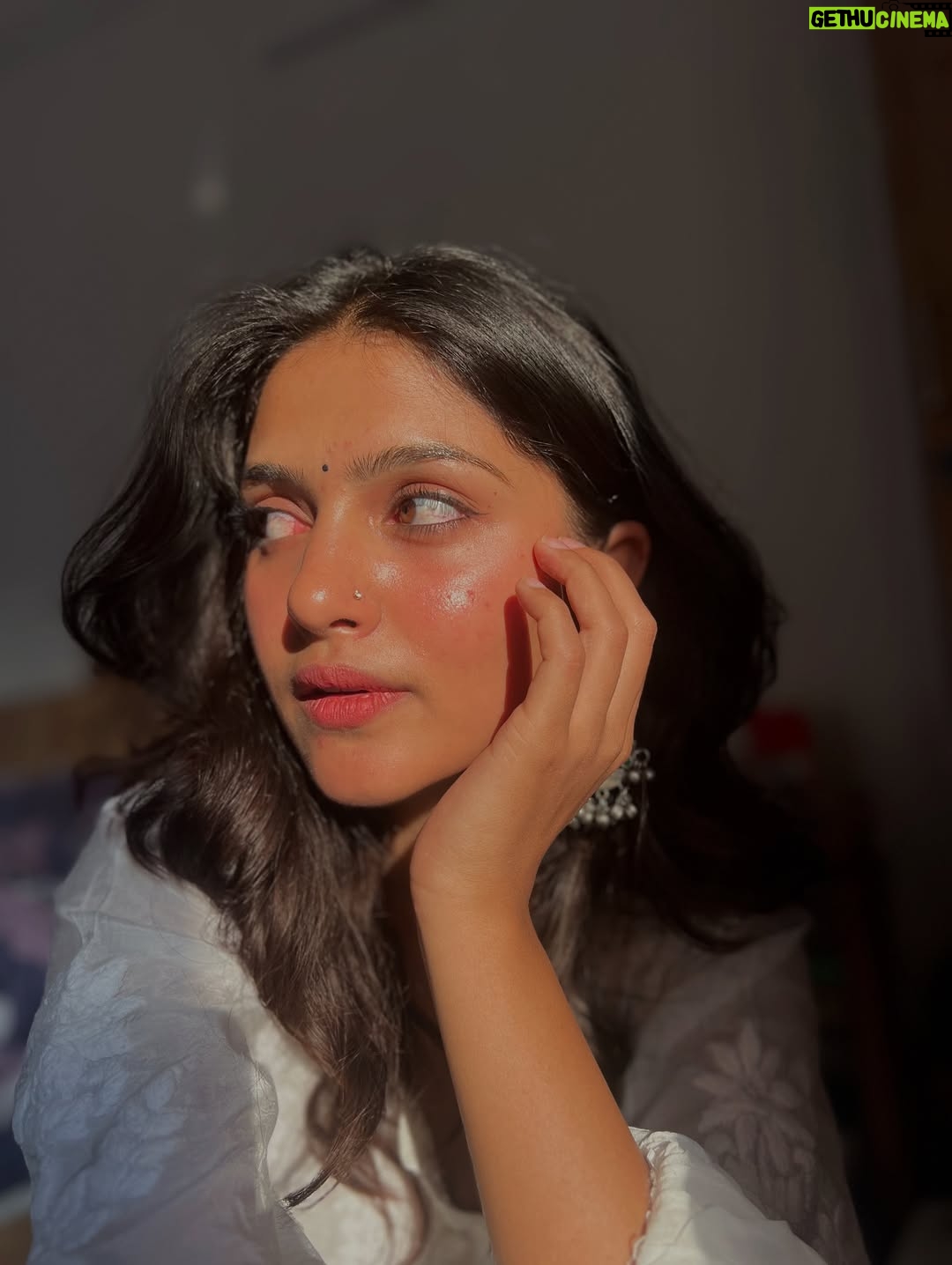 Kanishka Tewari - 2.8K Likes - Ranjhaya ve ❤️✨

#insta #instapost #explore #exploremoreً #explorepage #desi #desiaesthetic #desipost #indianaesthetics #viral #viralpost❤️ #trendingnow #trending #fyp #fypage #fy #foryou #vibewithkanishka_