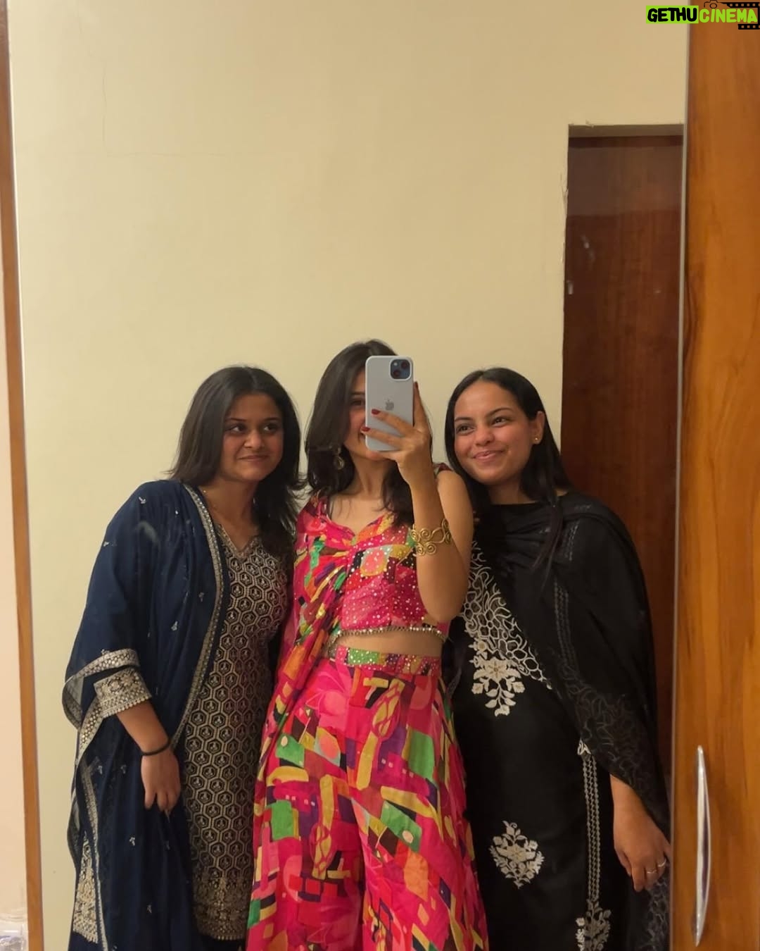 Kanishka Tewari - 3K Likes - The shaadi dump🫶🏻✨🦋

#insta #instapost #instagram #instamood #explore #exploremoreً #shaadi #shaadiseason #desicore #friends #fypage #viral #viralpost #fyp #vibewithkanishka_