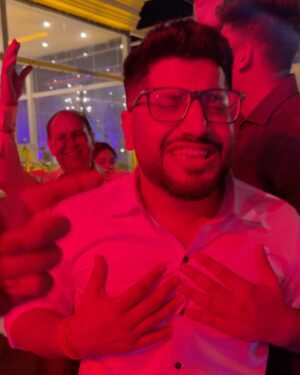Kanishka Tewari Instagram - The shaadi dumpš«¶š»āØš¦
#insta #instapost #instagram #instamood #explore #exploremoreŁ #shaadi #shaadiseason #desicore #friends #fypage #viral #viralpost #fyp #vibewithkanishka_