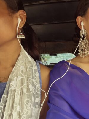 Kanishka Tewari Instagram - Current fav playlistš§
#insta #instapost #instamood #instagram #explore #explorepage #exploremoreŁ #viral #viralpost #trending #trendingposts #trendingnow #retro #retrovibe #bollywood #bollywoodlovesong #saree #desi #desicore #indiecore #fyp #fypage #vibewithkanishka_