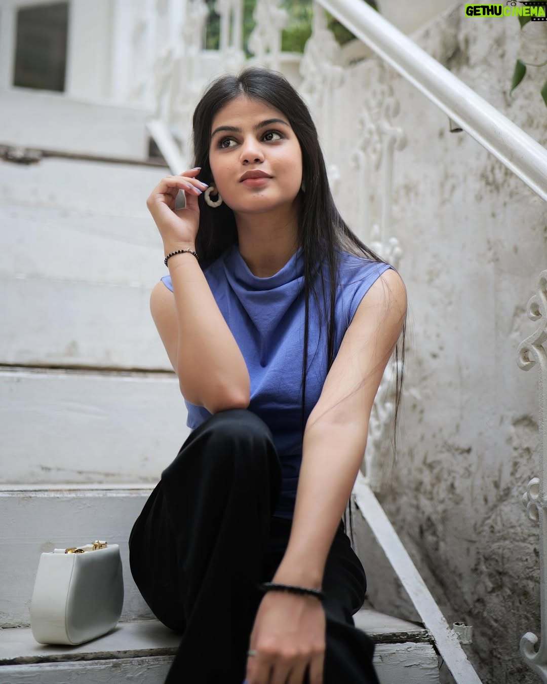 Kanishkasss - 20.3K Likes - #kanishkasss 💫
Elegance is the only beauty that never fades.✨🤍
.
.
.
.
.
.
.
.
#foryou #trending #bloggerstyle #foryoupage #real #feature #influencer #instagood #fashion #postoftheday #fashionblogger #instadaily #instagram #love #lifestyle #explore #beyourself #beautiful #loveyouall #goodvibes #asthetic #classy