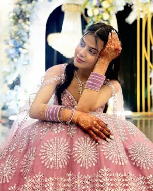 Kanishkasss Instagram - #kanishkasss 💫
Lehenga love, running through my veins.💖✨
.
.
.
.
.
.
.
.
.
.
#foryou #trending #bloggerstyle #foryoupage #real #feature #influencer #instagood #fashion #postoftheday #fashionblogger #instadaily #instagram #love #lifestyle #explore #beyourself #beautiful #loveyouall #goodvibes #green #asthetic #shaadi #rasam #wedding #weddingceremony #groom #weddingbells