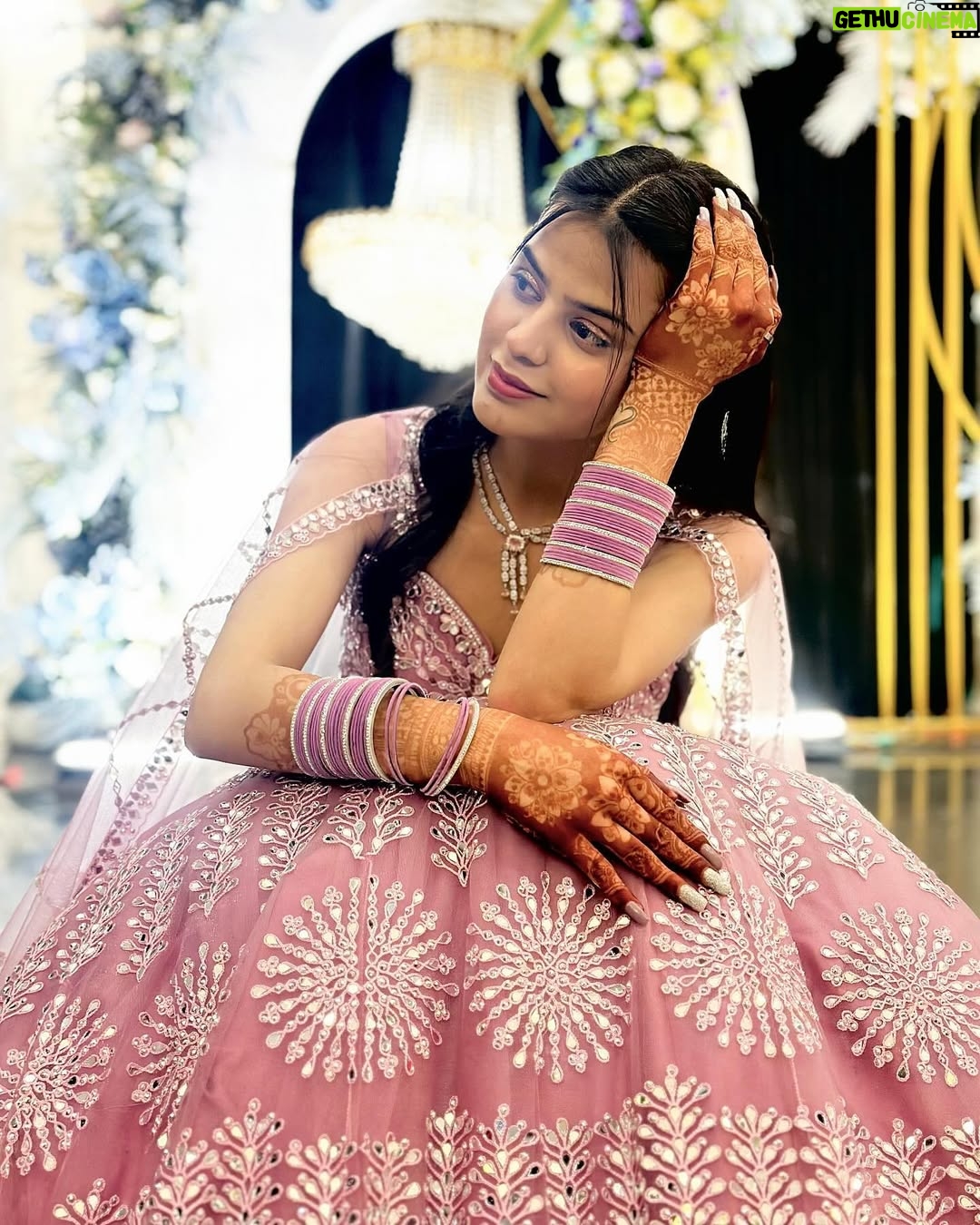 Kanishkasss - 29.7K Likes - #kanishkasss 💫
Lehenga love, running through my veins.💖✨
.
.
.
.
.
.
.
.
.
.
#foryou #trending #bloggerstyle #foryoupage #real #feature #influencer #instagood #fashion #postoftheday #fashionblogger #instadaily #instagram #love #lifestyle #explore #beyourself #beautiful #loveyouall #goodvibes #green #asthetic #shaadi #rasam #wedding #weddingceremony #groom #weddingbells