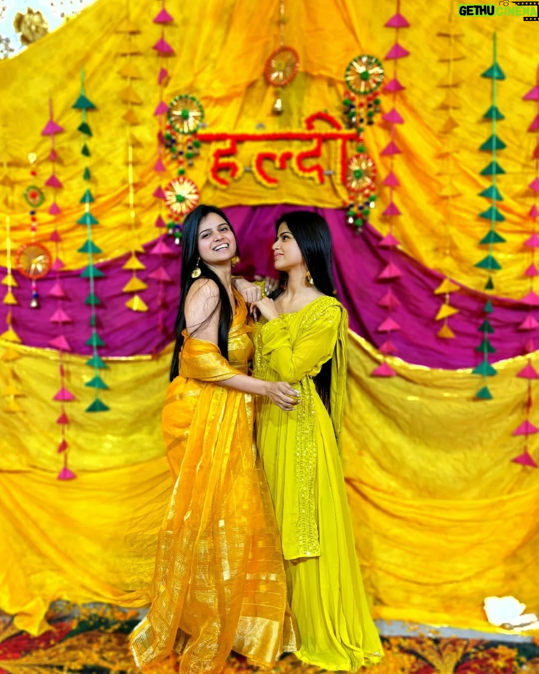 Kanishkasss - 26.8K Likes - #kanishkasss 💫
Haldi💛
.
.
.
.
.
.
.
.
.
.
#foryou #trending #bloggerstyle #foryoupage #real #feature #influencer #instagood #fashion #postoftheday #fashionblogger #instadaily #instagram #love #lifestyle #explore #beyourself #beautiful #loveyouall #goodvibes #green #asthetic #haldi #haldiceremony #shaadi #rasam