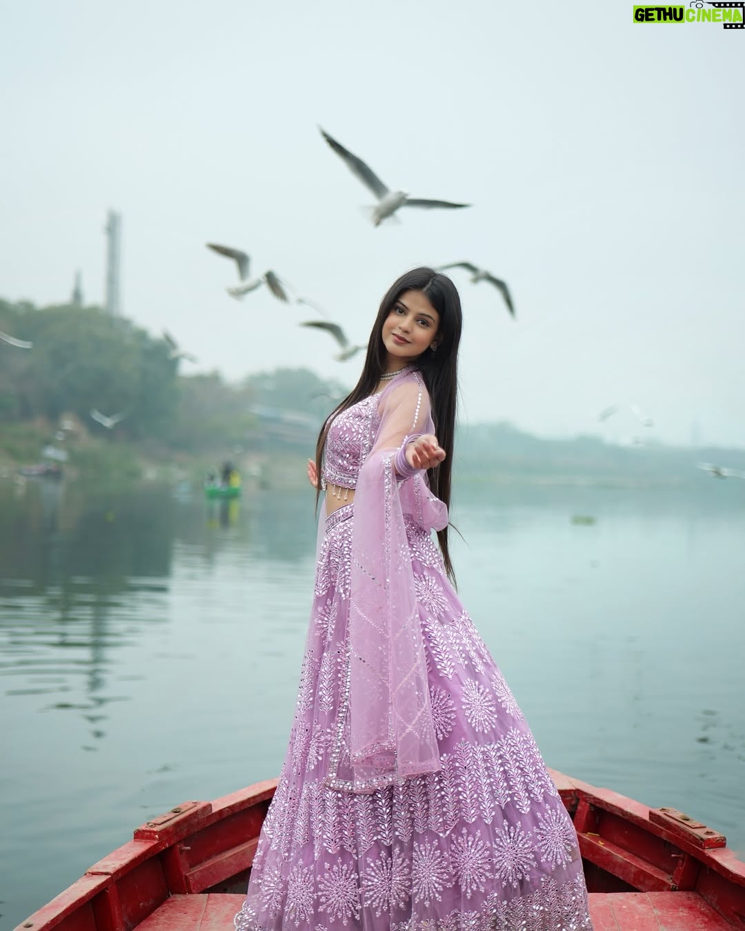 Kanishkasss - 29.4K Likes - #kanishkasss 💫
Every lehenga has its own fashion story to tell💖✨
.
.
.
#lehenga #fashion #story #2025 #love #instagram
