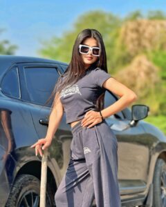 Actress Kanishkasss HD Photos and Wallpapers May 2025
