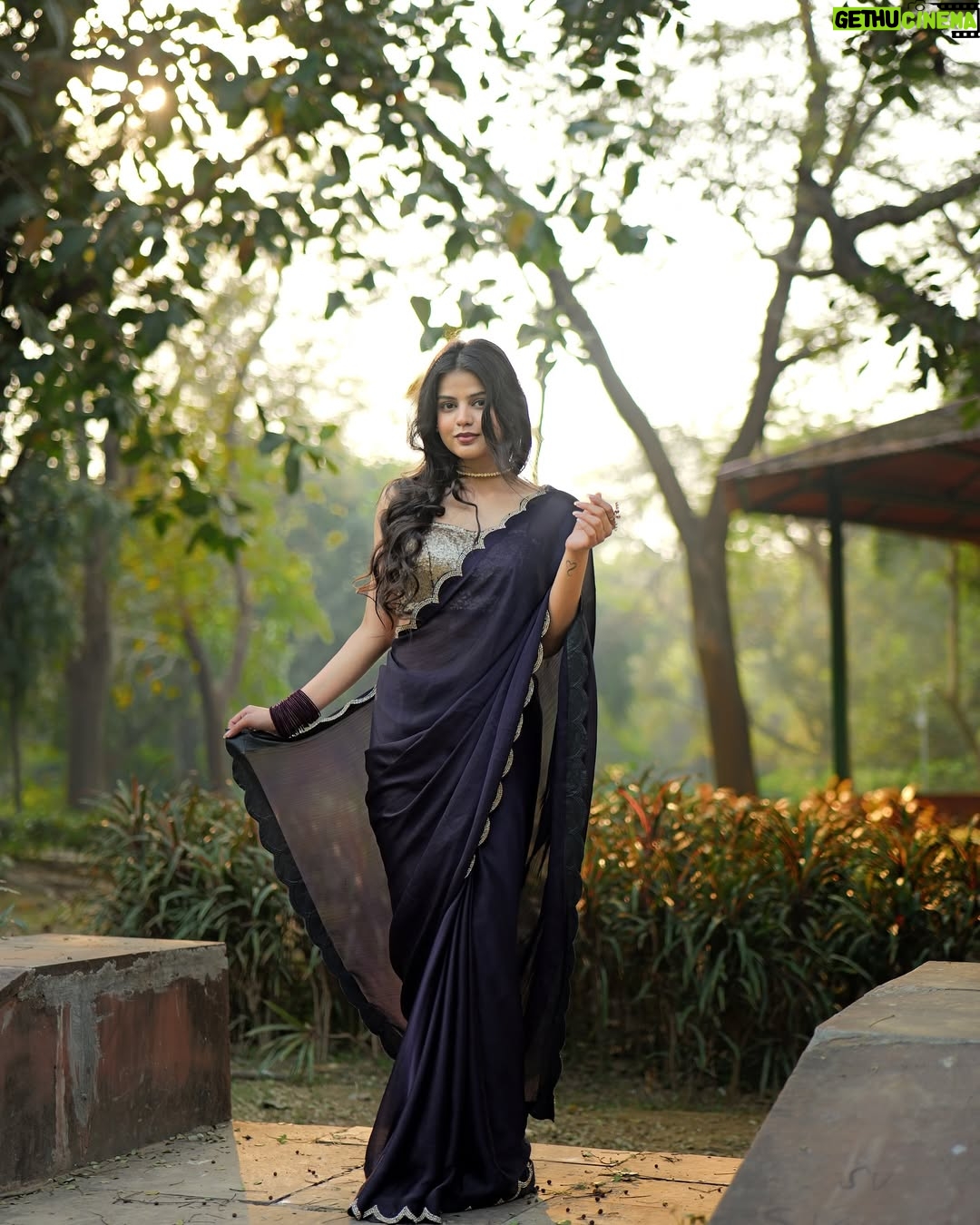 Kanishkasss - 27K Likes - #kanishkasss 💫
The grace of a saree can’t be matched✨

#instagram #instagood #post #saree #sareelove
