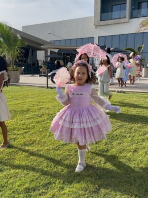 Karen Yapoort Instagram - Tarde de Tè en nuestro Lugar favorito @hiltongardeninnlaromana 👒🫖💐🥹🎂🥹
Mamorada 🥹🥹💐🥰💞
Feliz cumple princesa de nuestras vidas 👸🏻
Dress @cosmopolitanrunway
Produccion @marketing2.0rd