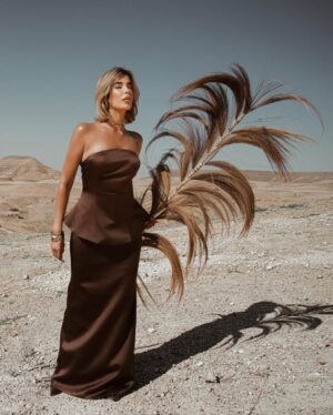 Karima Gouit Instagram - Desert rose @FashionNova 🐪🤎

- Kenny Satin Gown - Chocolate

My team : 
@othmanessahat 💫
@realmedleon 💫