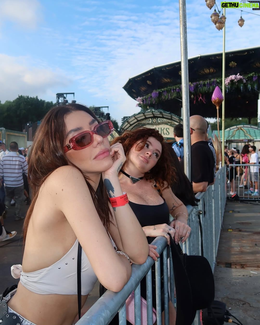 Karime Pindter - 138.1K Likes - Nos volvemos a encontrar… 🧚🩵#Tomorrowland