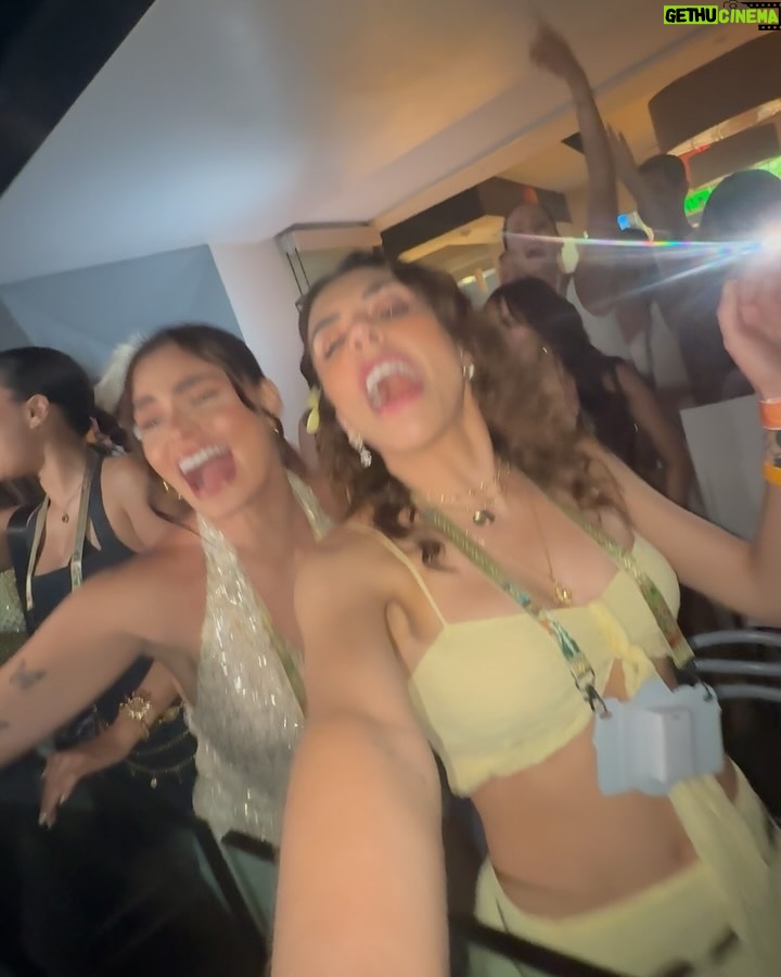 Karime Pindter - 191.6K Likes - Puerto Rico está cabr*n 💛