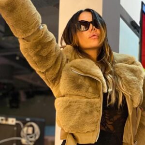 Karina Jelinek Instagram - #karillok @vadimoda_oficial