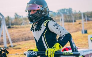Karina Mazzocco Instagram - Tuvimos fin de semana de carrera junto a la @formula3metro en #concepcion del Uruguay. @elbacha._ logró terminar las 2 carreras dentro de lo s 10 primeros y sumando valiosos puntos para el campeonato.
.
La próxima es en #SanJuan junto al #tc el 10 de Agosto! Allá vamos! Mientras a seguir disfrutando del recorrido y del aprendizaje que deja cada fin de semana.
.
Gracias a sus anunciantes!
@laboratorioquimeco
@crossmaster
@dowenpagioracing
@waterplast.arg
@wegaok
@donsaturarg
#casathames
@airbox.ar
@globalinvestments.arg
@dinamic_clean
@bigsa_construcciones
@dinamic.education
Felices de ser parte de @satorra_competicion
.
#karinamazzocco #comunicadorasocial #mamadepiloto #formula3 #formula3metropolitana