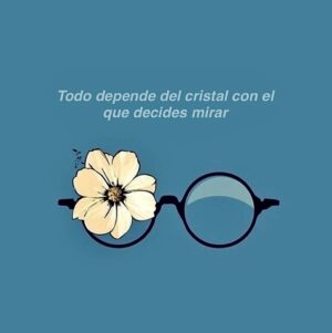 Karina Mazzocco Instagram - ANTEOJOS MÁGICOS QUE AYUDAN A VER MEJOR 💚😜🙏🏼
¿Tenés a mano estos lentes?
.
“No siempre podemos cambiar lo que pasa, pero sí cómo miramos lo que nos pasa.”
.
“Todo depende del cristal con el que se mire”. Las cosas suceden indefectiblemente, pero la realidad varía según el punto de vista de cada persona. Será cuestión de tener siempre estos anteojos a mano 😄
.
.
.
#karinamazzocco #comunicadorasocial #caminoespiritual #presente #mentepresente #estadodegratitud