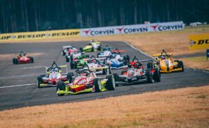 Karina Mazzocco Instagram - Tuvimos fin de semana de carrera junto a la @formula3metro en #concepcion del Uruguay. @elbacha._ logró terminar las 2 carreras dentro de lo s 10 primeros y sumando valiosos puntos para el campeonato.
.
La próxima es en #SanJuan junto al #tc el 10 de Agosto! Allá vamos! Mientras a seguir disfrutando del recorrido y del aprendizaje que deja cada fin de semana.
.
Gracias a sus anunciantes!
@laboratorioquimeco
@crossmaster
@dowenpagioracing
@waterplast.arg
@wegaok
@donsaturarg
#casathames
@airbox.ar
@globalinvestments.arg
@dinamic_clean
@bigsa_construcciones
@dinamic.education
Felices de ser parte de @satorra_competicion
.
#karinamazzocco #comunicadorasocial #mamadepiloto #formula3 #formula3metropolitana