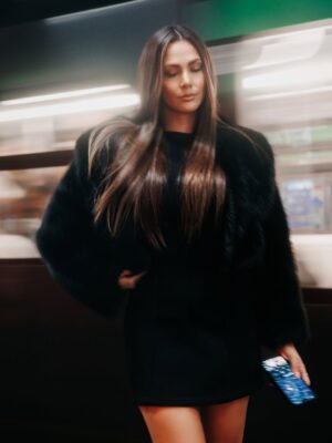 Karina Ramos Instagram - Milano Fashion Week is on 🇮🇹 Fittings are over and tomorrow is show day ✨

📸 @benclarkemedia