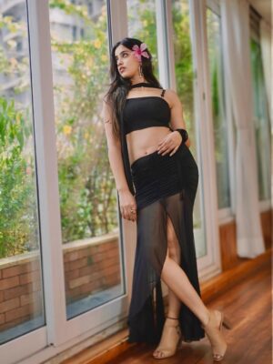 Kashika Sisodia Instagram - Ya hai mohabbat ❤️
Ya hai jawani 🖤
#fashion #kashikasisodia #insta #new #trending #retro #bigeyes #indianmodel #fashion #fashionmodel #indianface #retrosongs #blackdresslook #beachlook #blacklook #blackdress