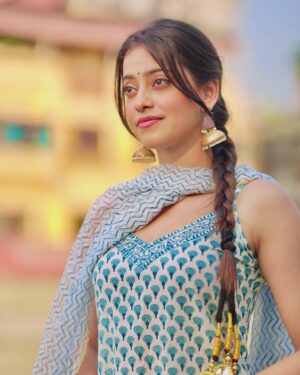 Kashika Sisodia Instagram - Aisi Mohabbat ❤️✨