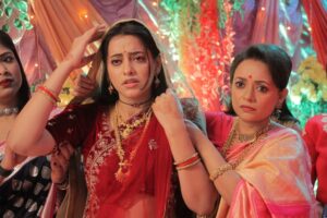 Kashika Sisodia Instagram - A Glimpse of how Padma got married 😅
See me as Padma in Advocate Anjali Awasthi only on Starplus ✨
A new journey unwinds 🦋