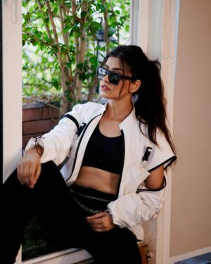 Kashika Sisodia Instagram - 🔥🔥the baddie side 🔥🔥
#KashikaSisodia #pics #model #india