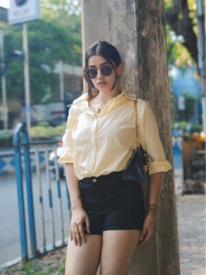 Kashika Sisodia Instagram - Yellow is clearly my color 😉🔆⭐️🌼💛